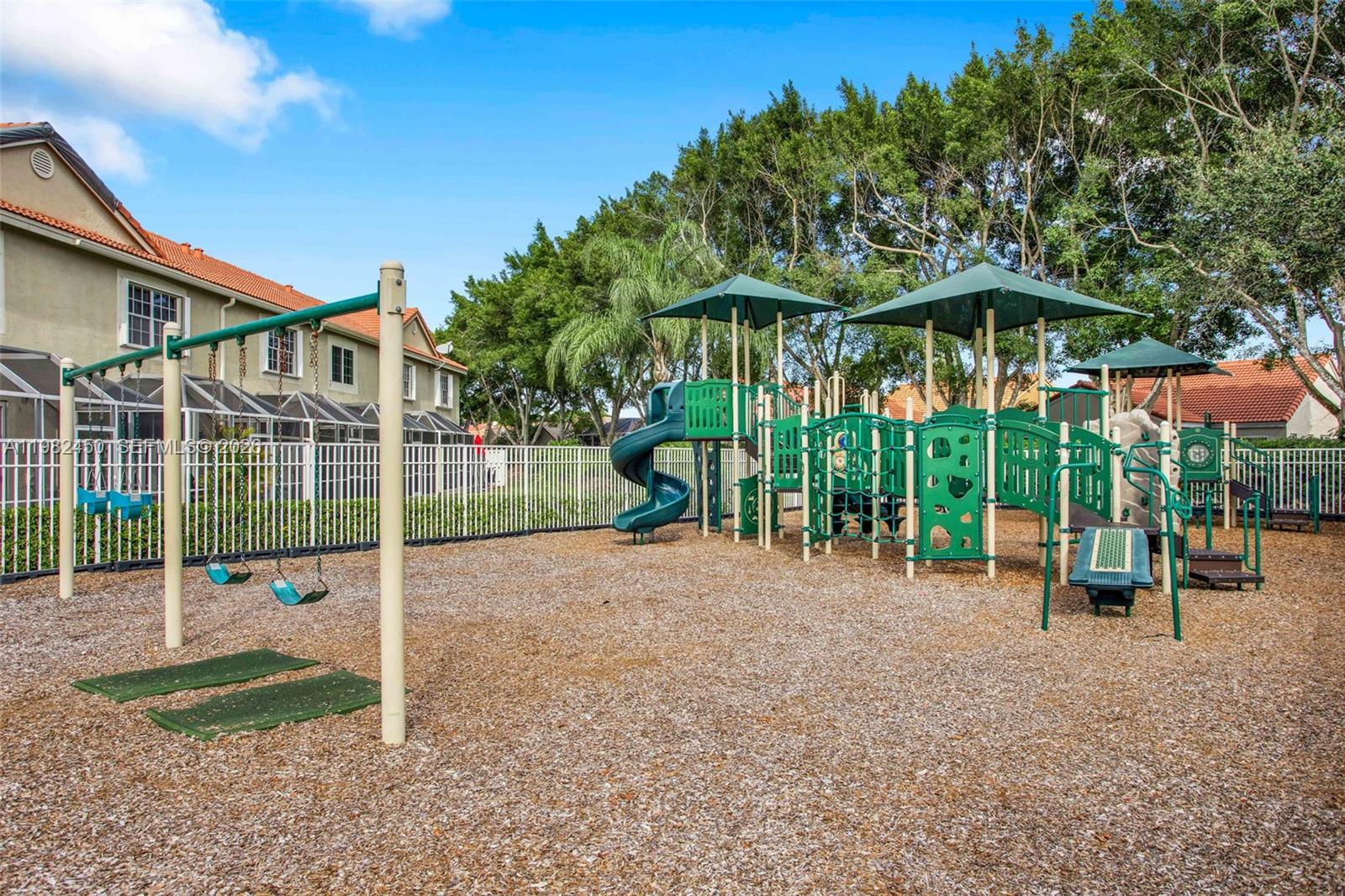 850 Sorrento Dr Weston, FL 33326