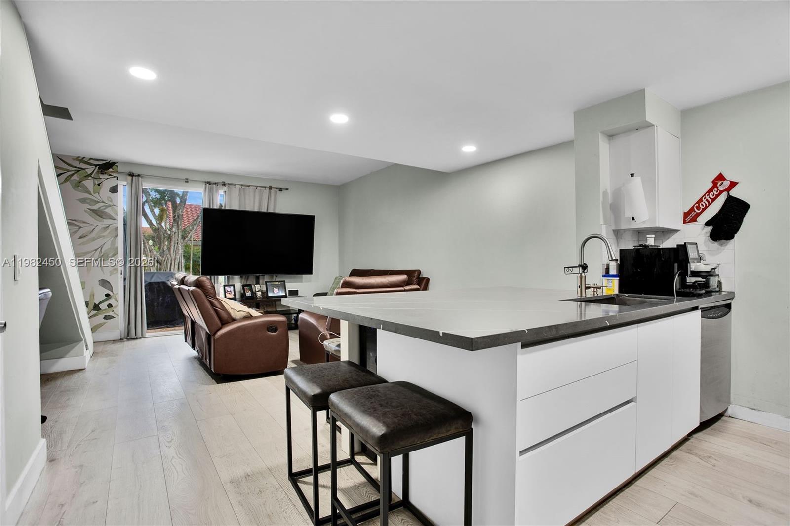 850 Sorrento Dr Weston, FL 33326