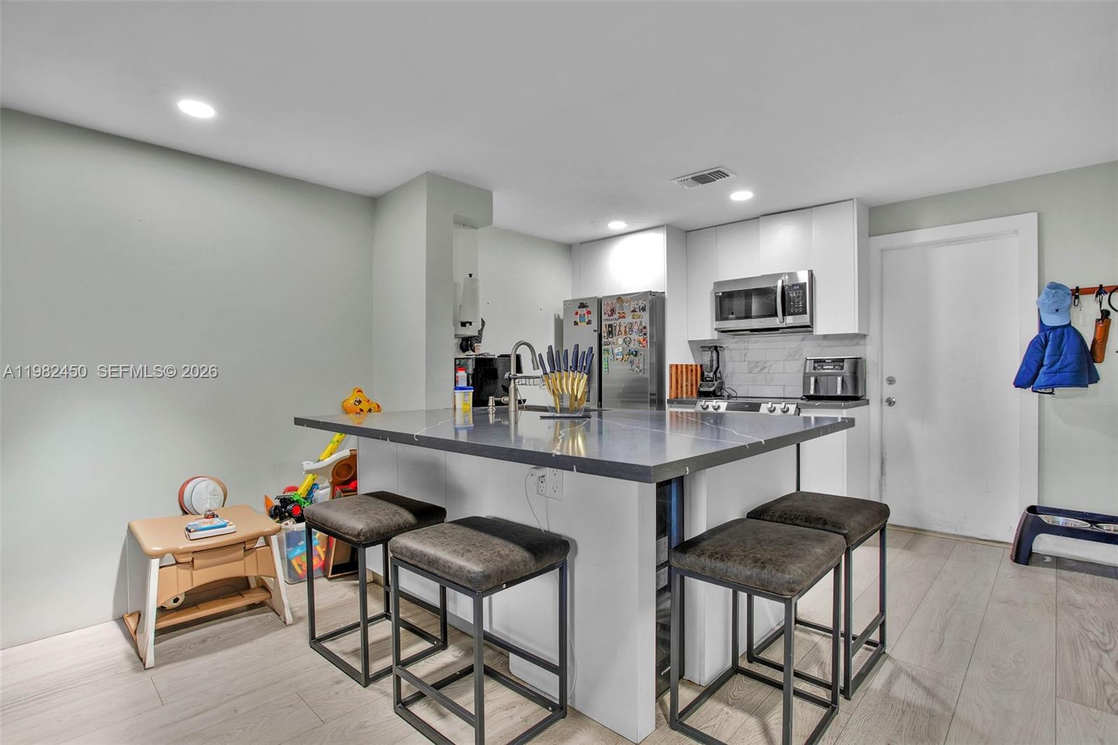 850 Sorrento Dr Weston, FL 33326