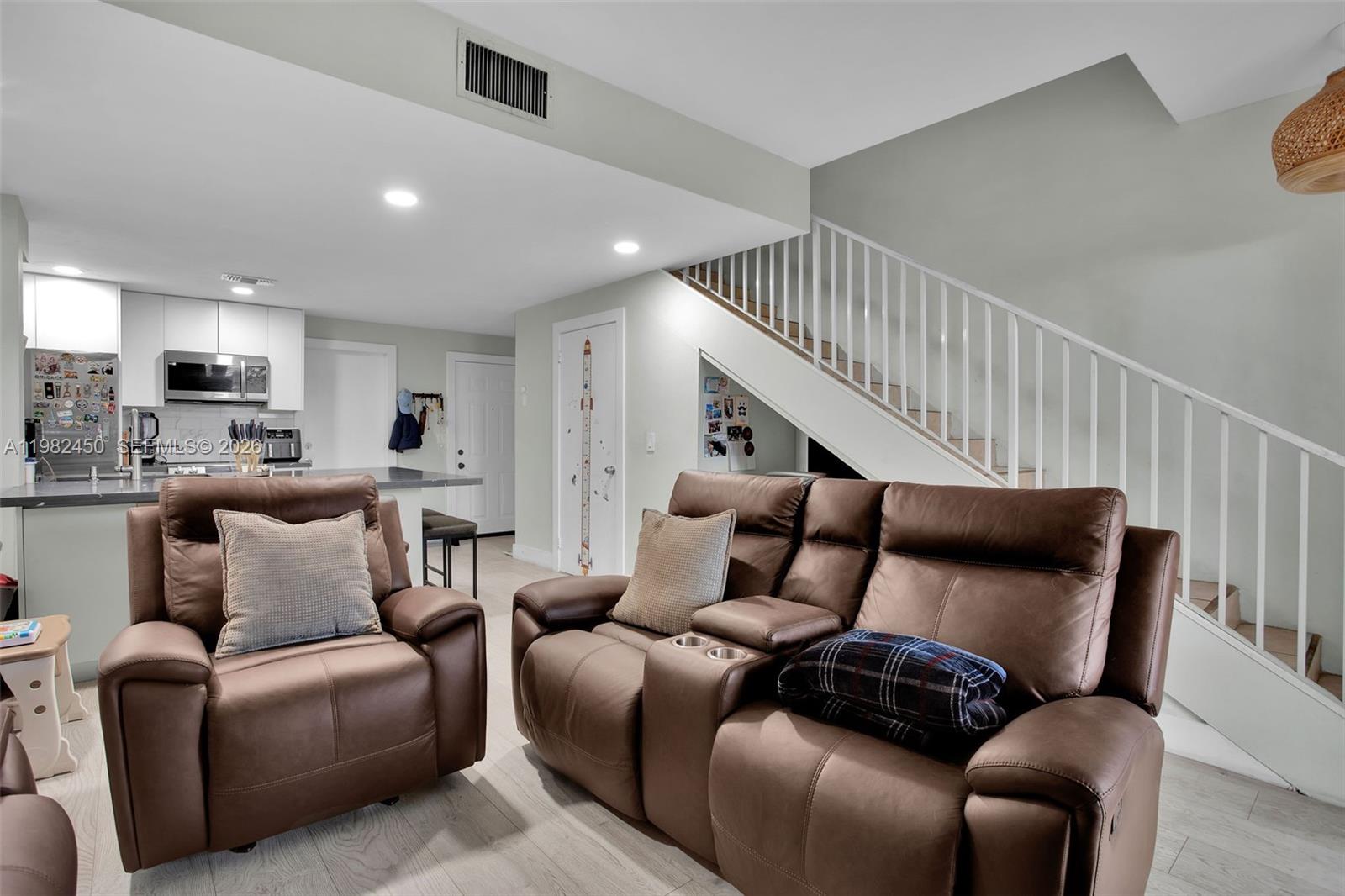 850 Sorrento Dr Weston, FL 33326