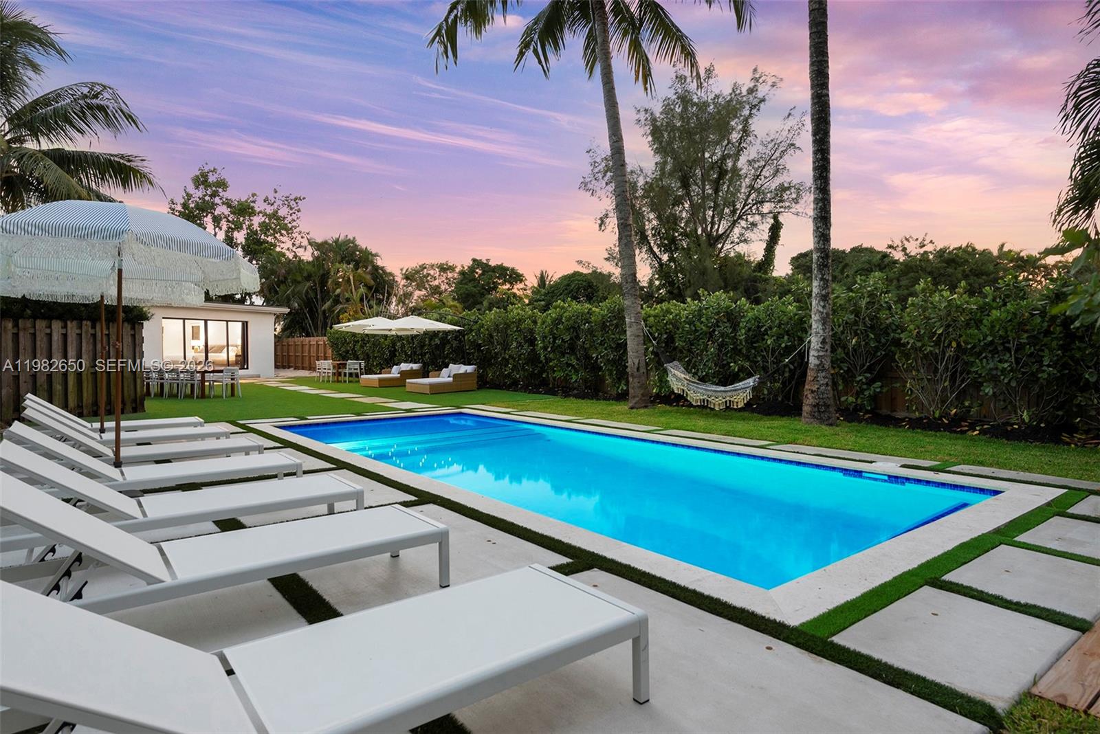 995 NE 107th St Miami, FL 33161