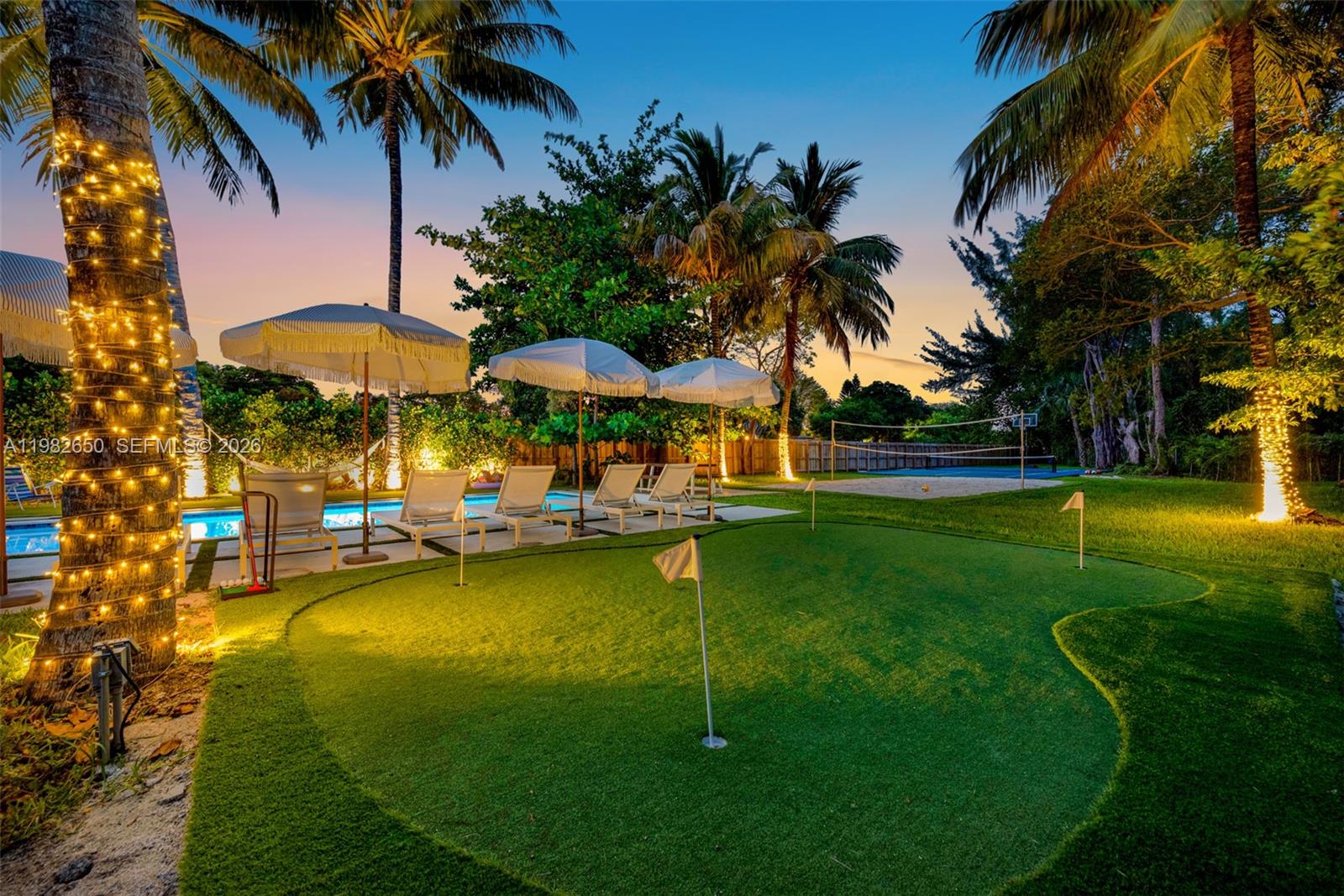 995 NE 107th St Miami, FL 33161