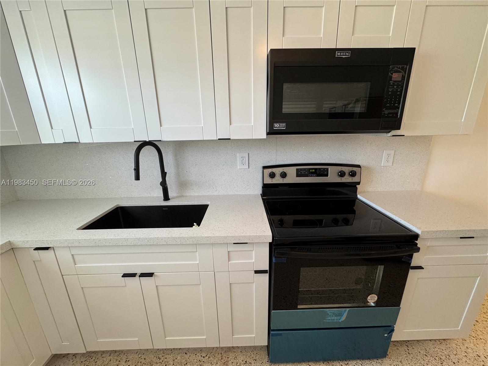 20 W 37th St Hialeah, FL 33012