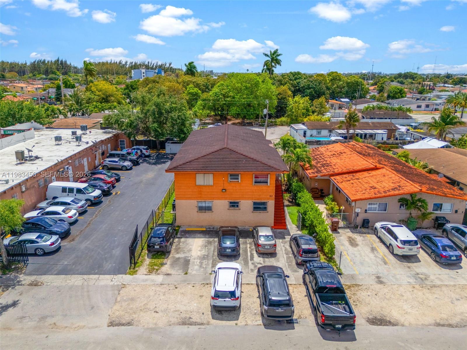 20 W 37th St Hialeah, FL 33012