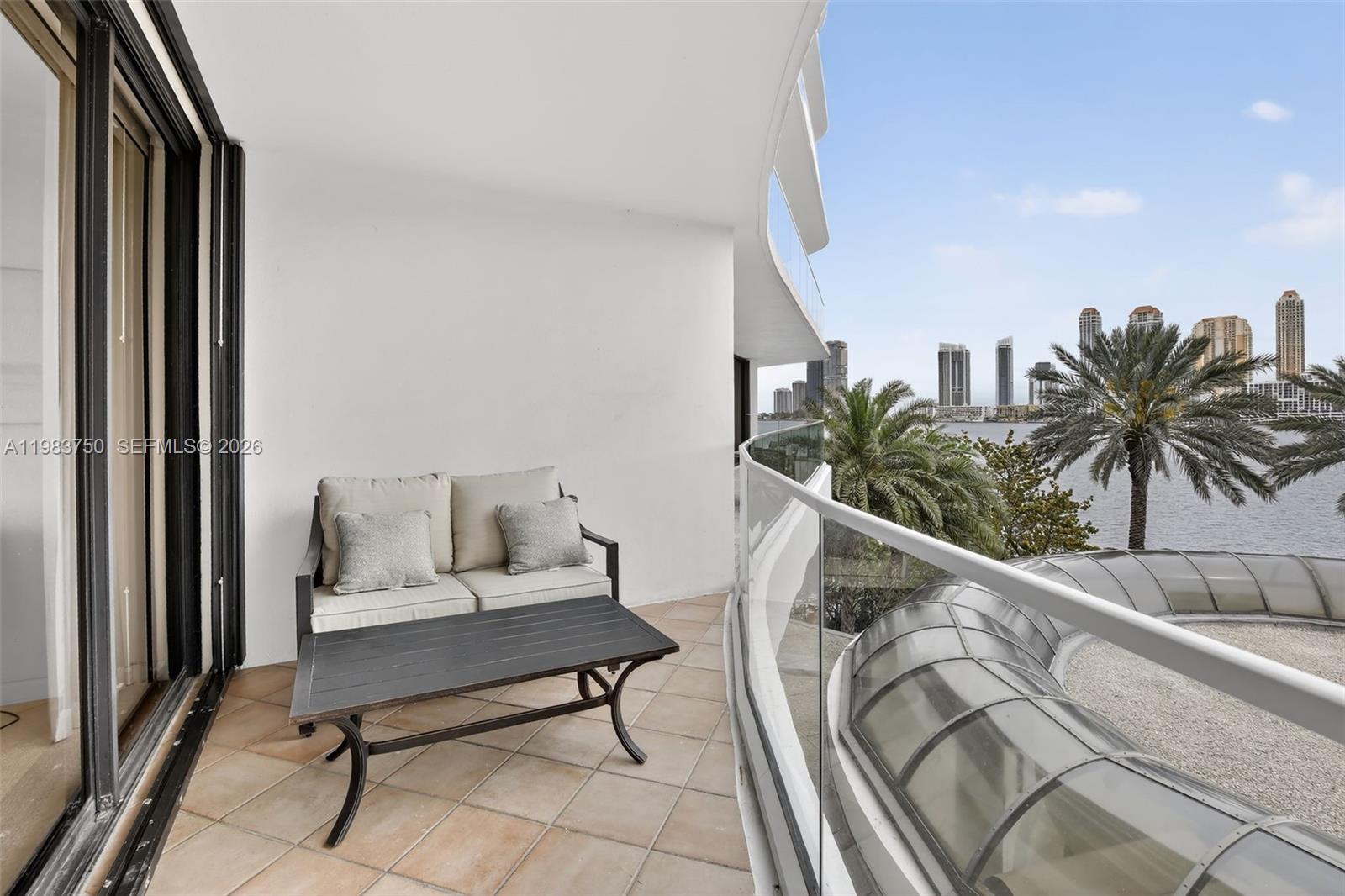 2800 Island Blvd #301 Aventura, FL 33160