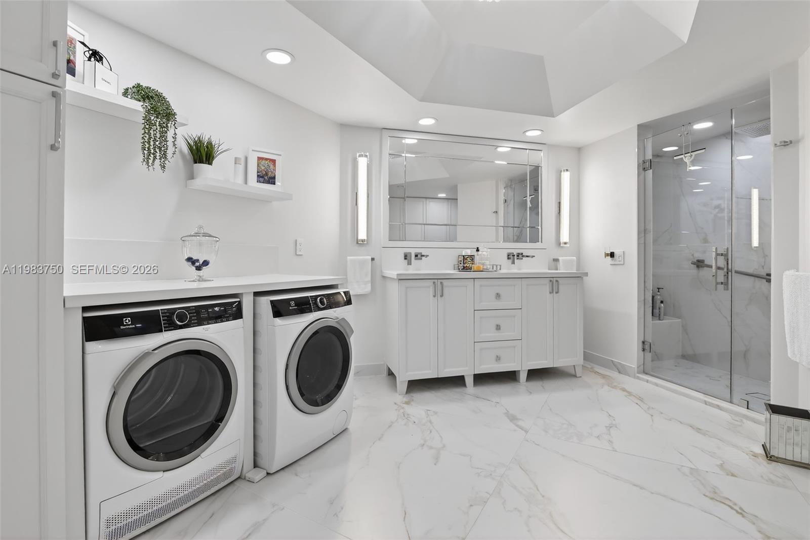 2800 Island Blvd #301 Aventura, FL 33160