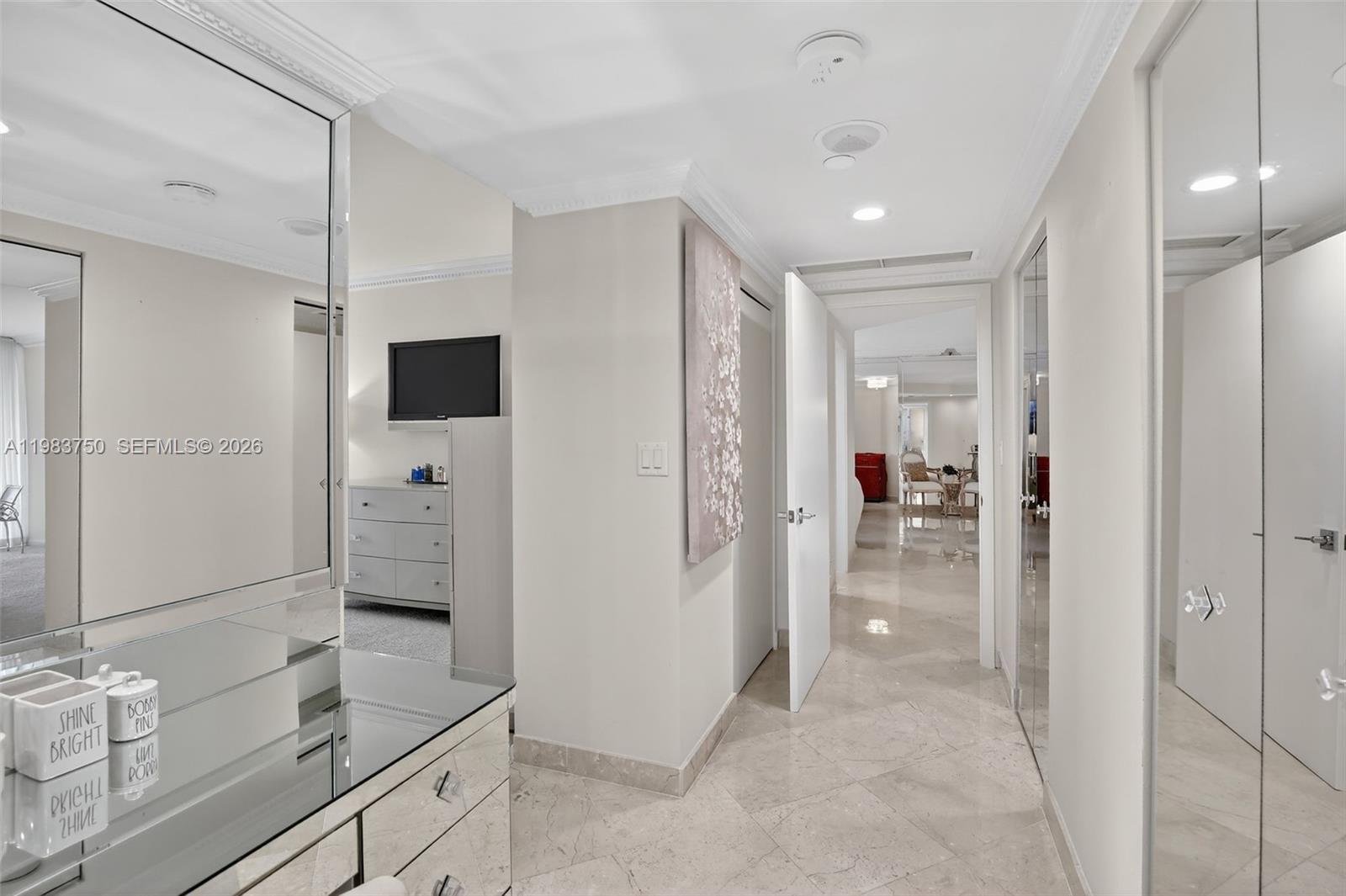 2800 Island Blvd #301 Aventura, FL 33160