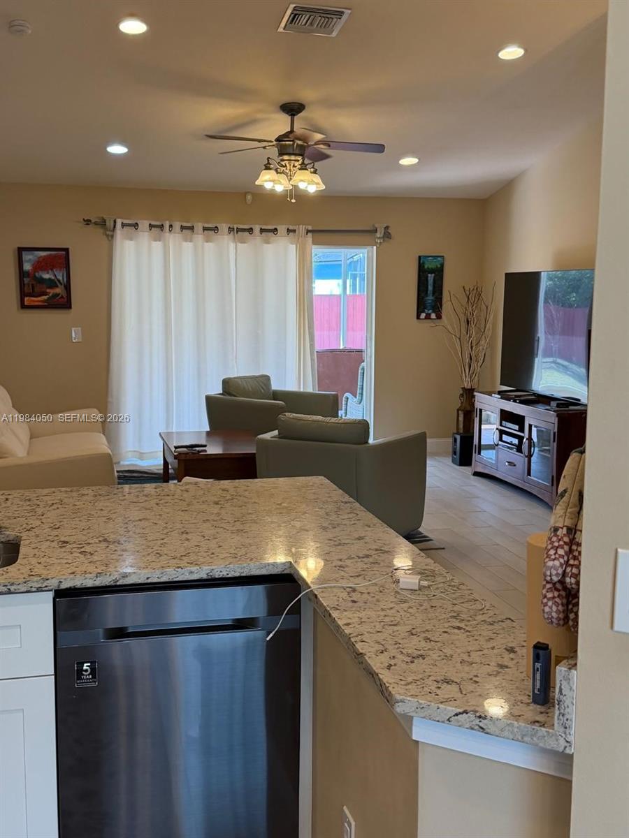 5861 NW Cullom Cir Port St Lucie, FL 34986