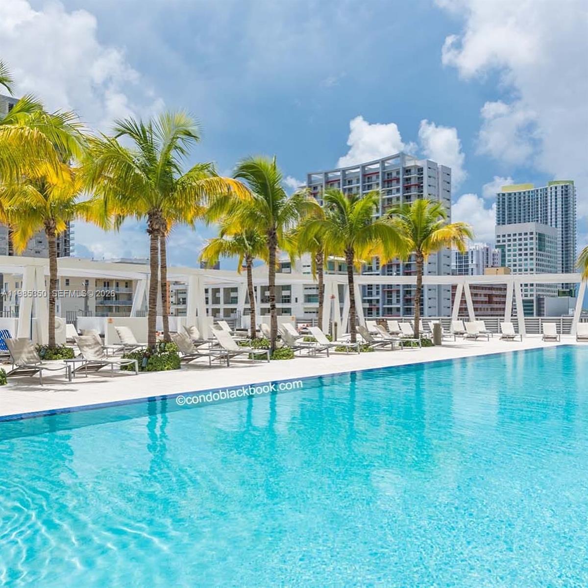 image Axis on Brickell South22