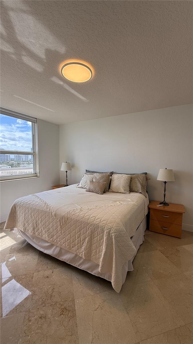 image 2080 Ocean Drive19