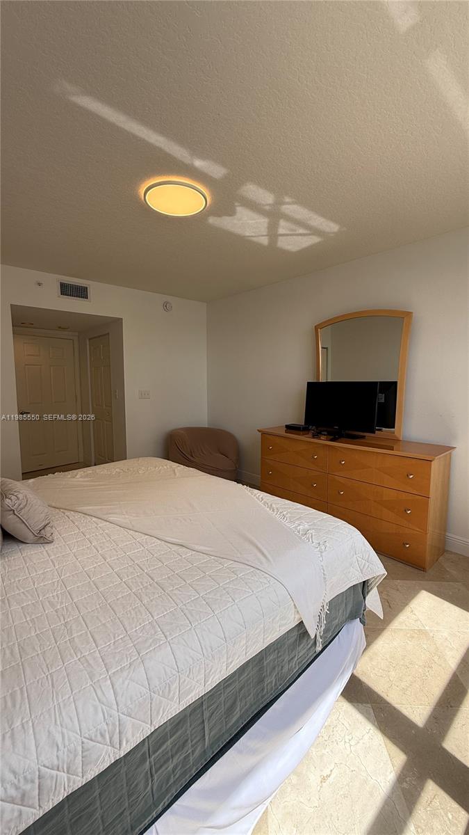 image 2080 Ocean Drive22