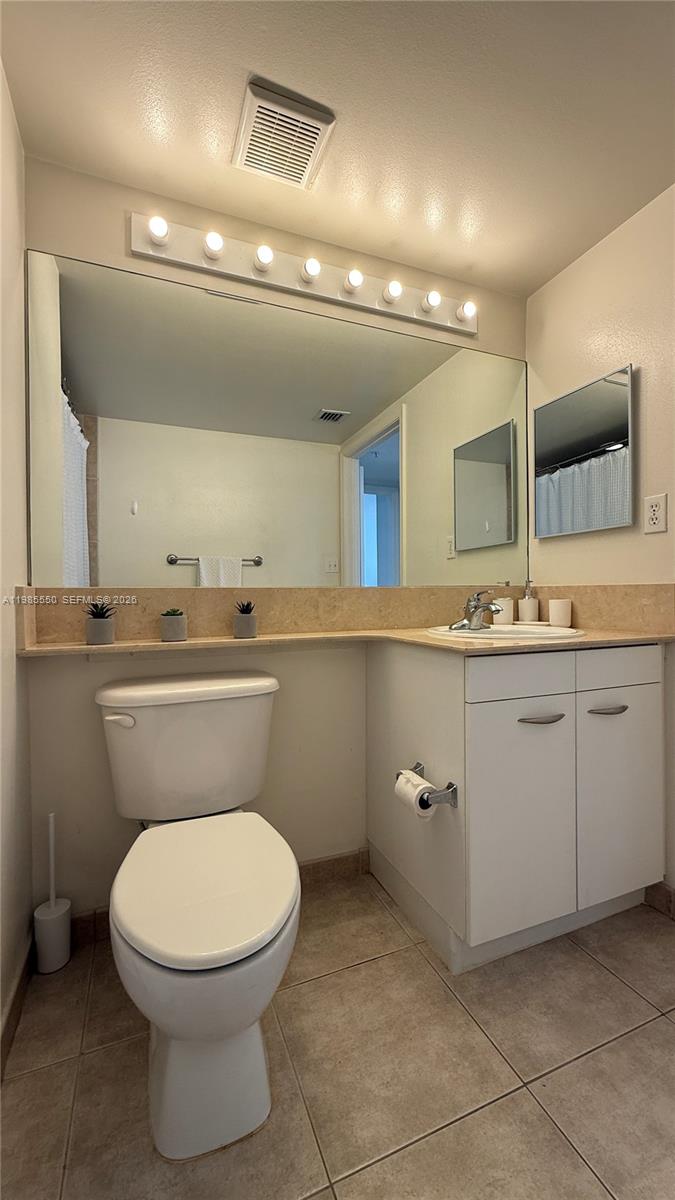 image 2080 Ocean Drive27