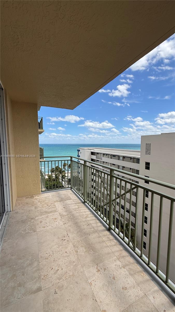 image 2080 Ocean Drive37