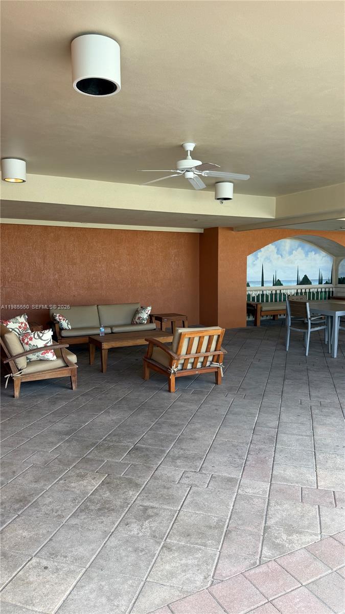 image 2080 Ocean Drive47