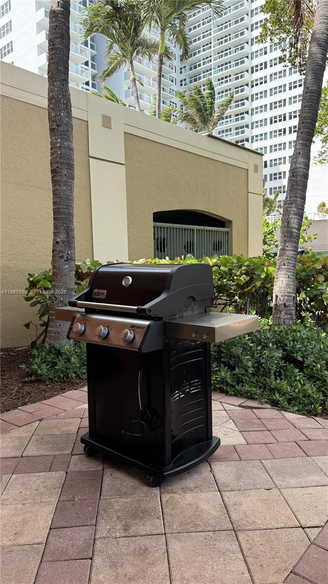 image 2080 Ocean Drive51