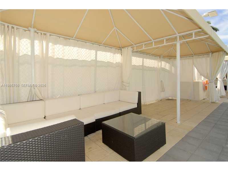 600 NE 36th St #1212 Miami, FL 33137