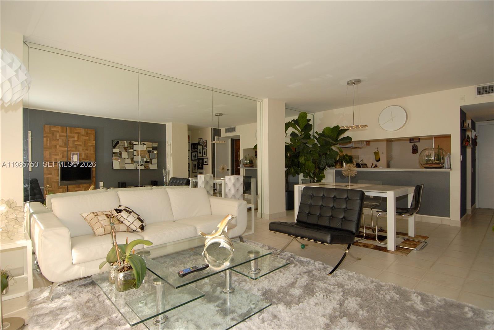 600 NE 36th St #1212 Miami, FL 33137