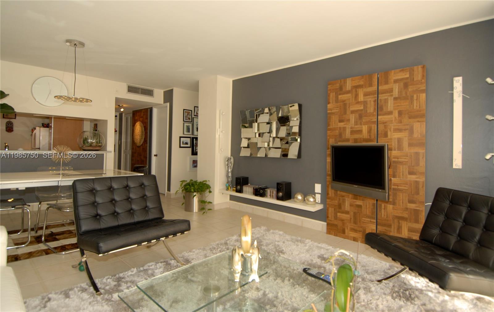 600 NE 36th St #1212 Miami, FL 33137