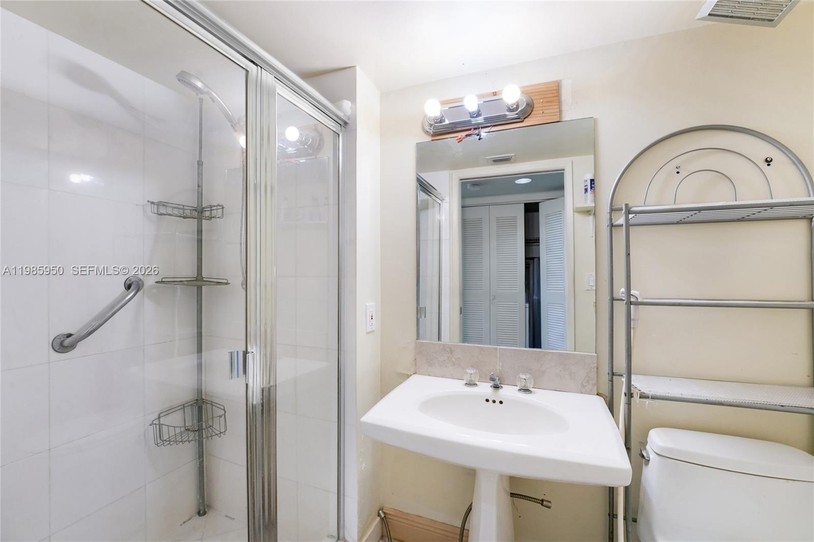 19101 NE 36th Ct #705 Aventura, FL 33180