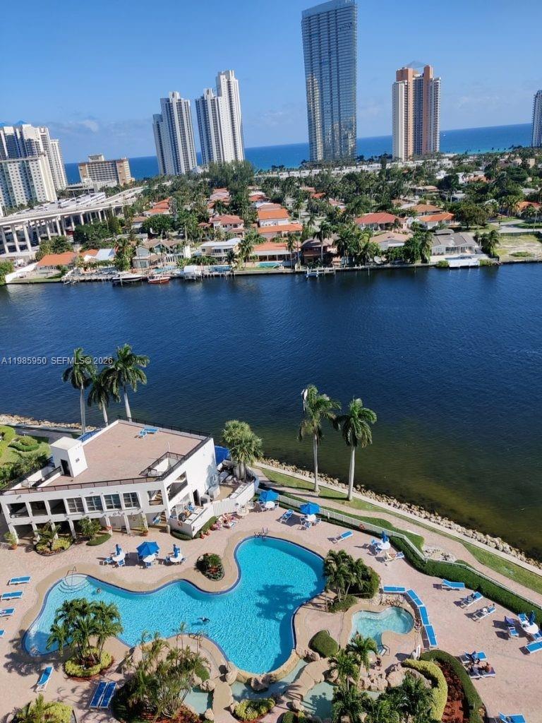 19101 NE 36th Ct #705 Aventura, FL 33180