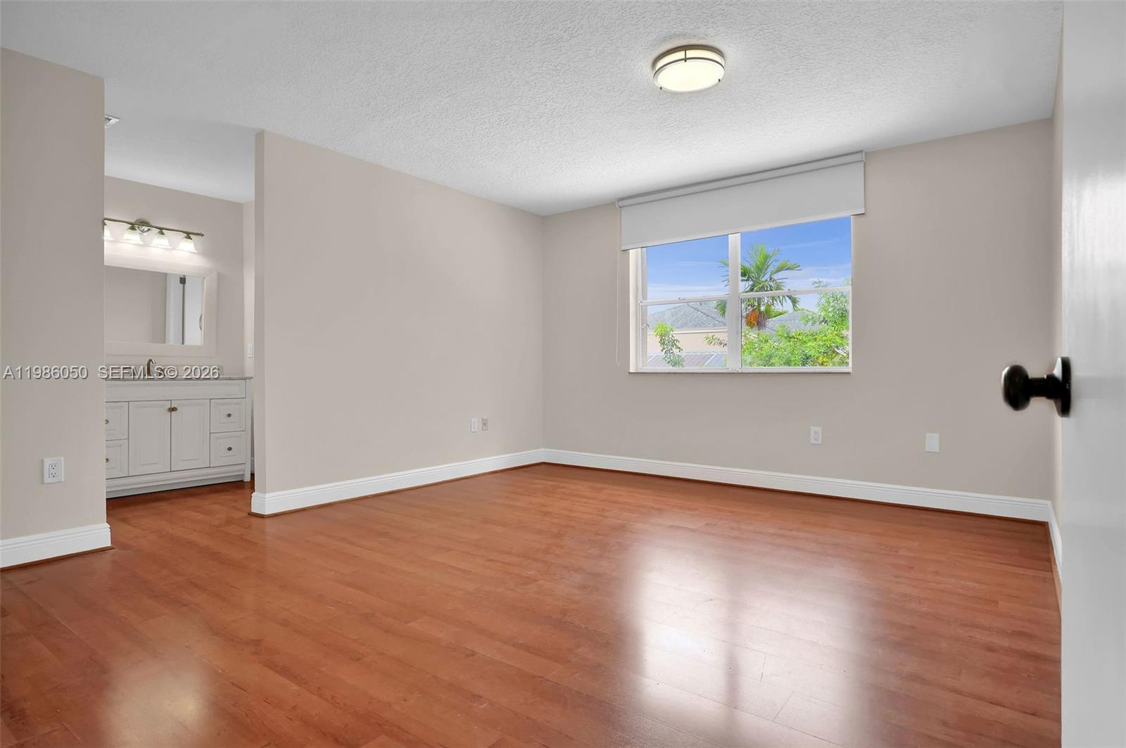 11811 SW 102nd St Miami, FL 33186