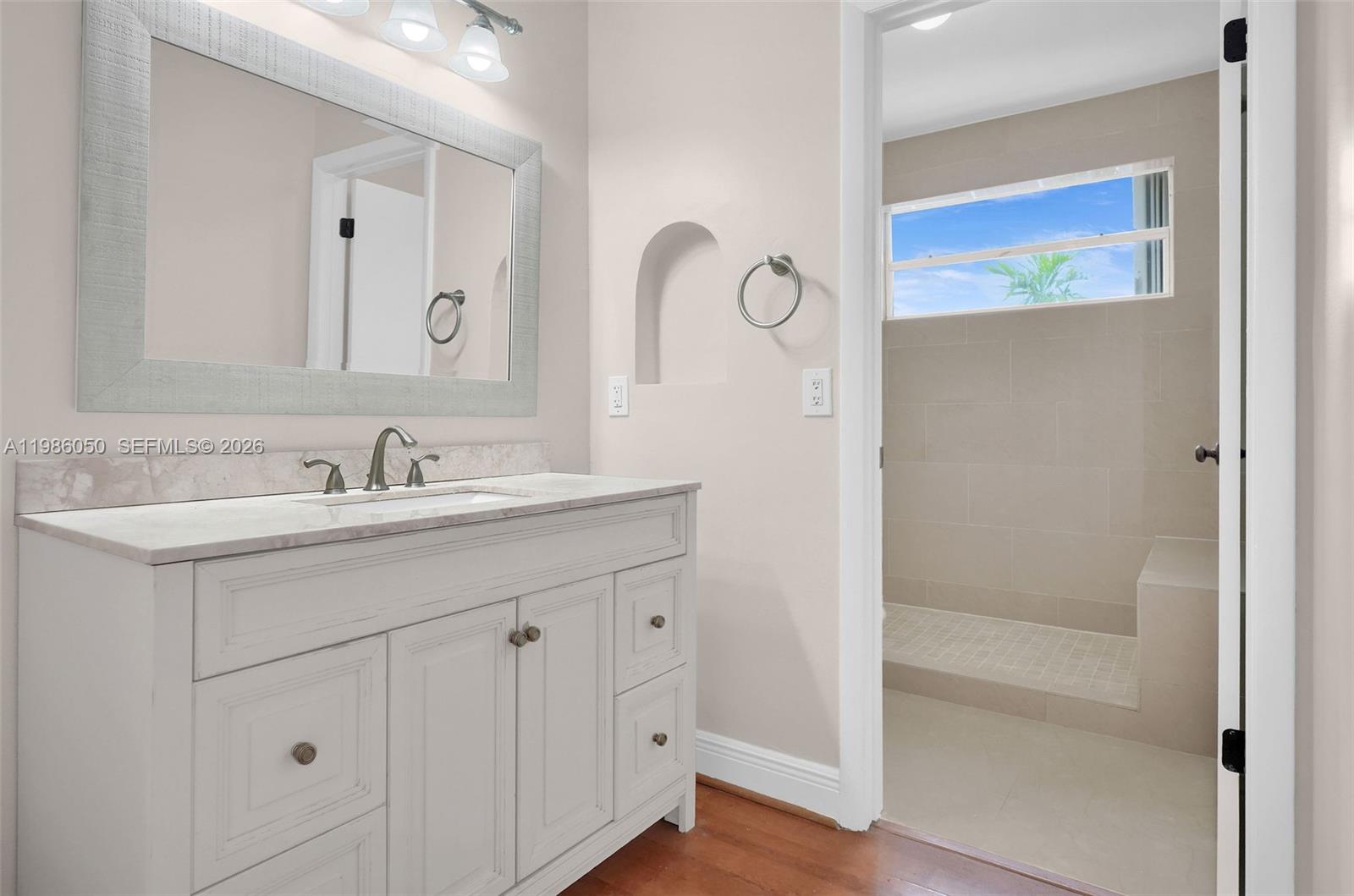 11811 SW 102nd St Miami, FL 33186