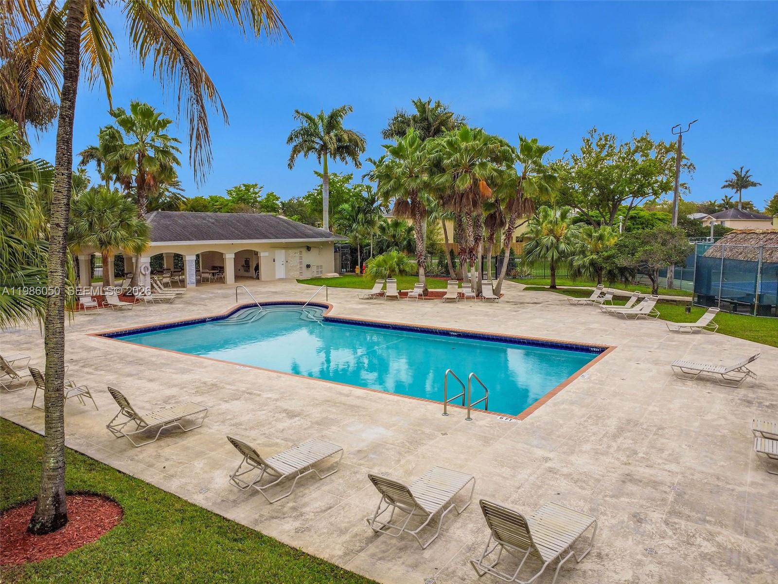 11811 SW 102nd St Miami, FL 33186