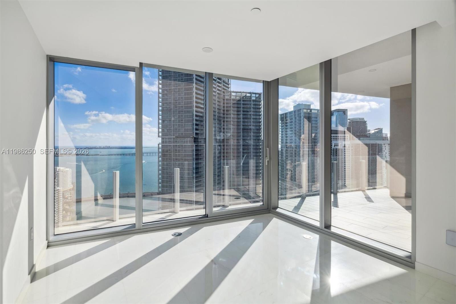 image Aston Martin Residences16