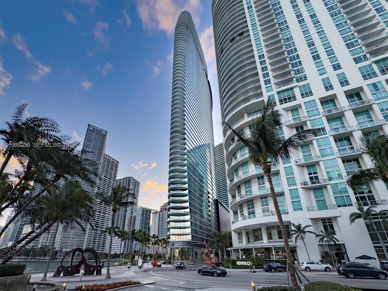 image Aston Martin Residences23