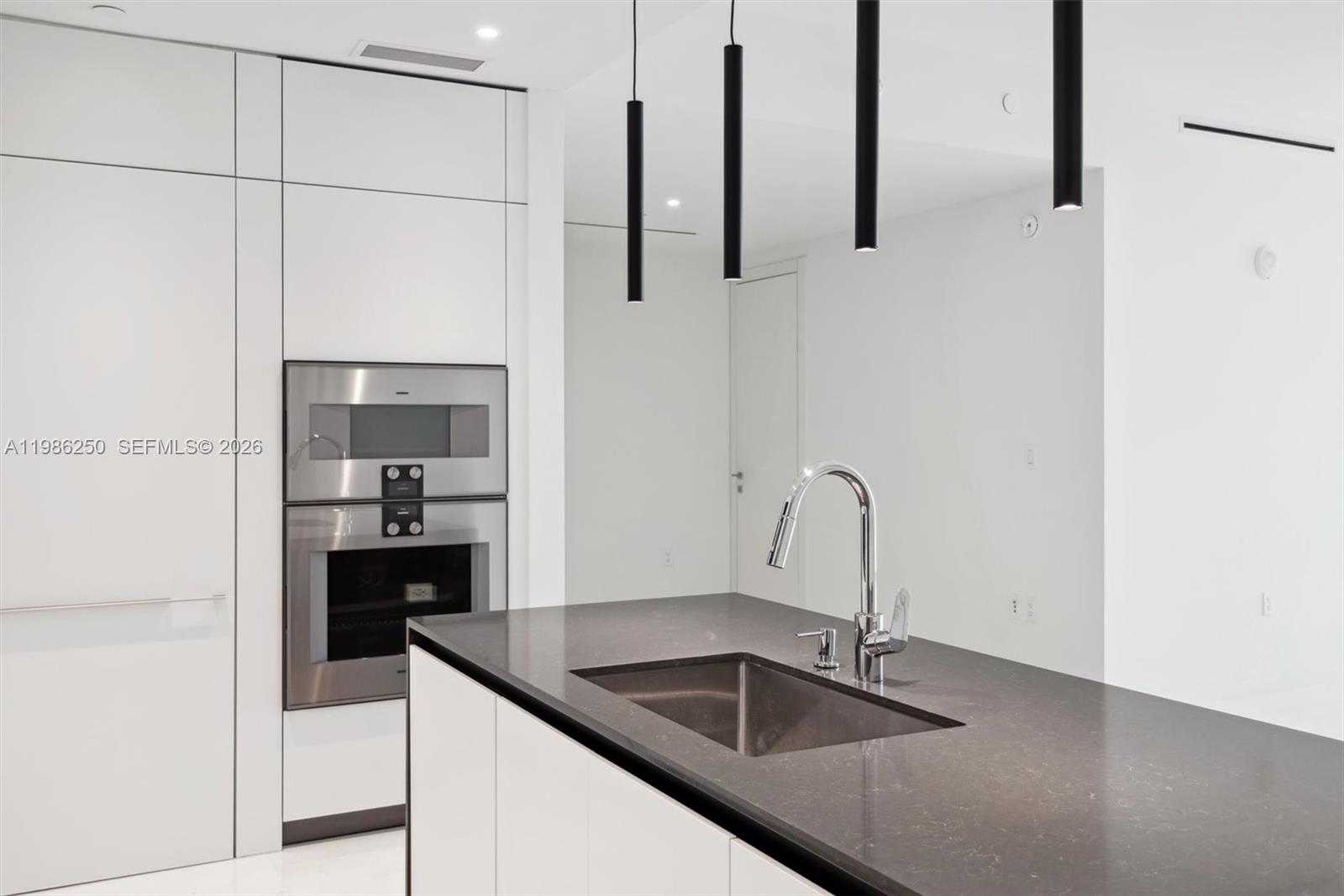 image Aston Martin Residences5