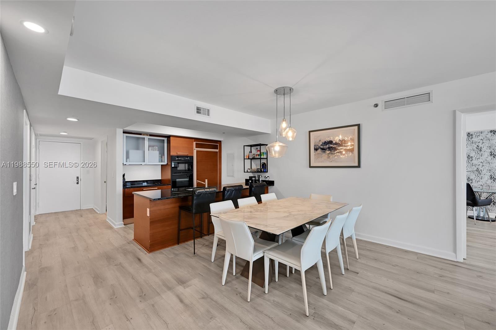 image Beach Club 210