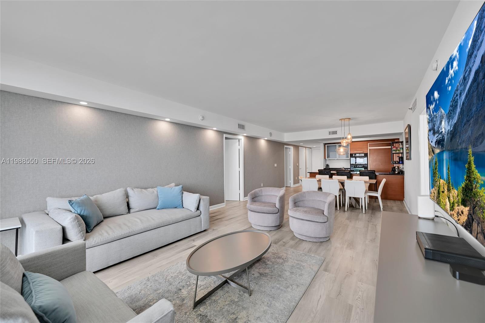 image Beach Club 215