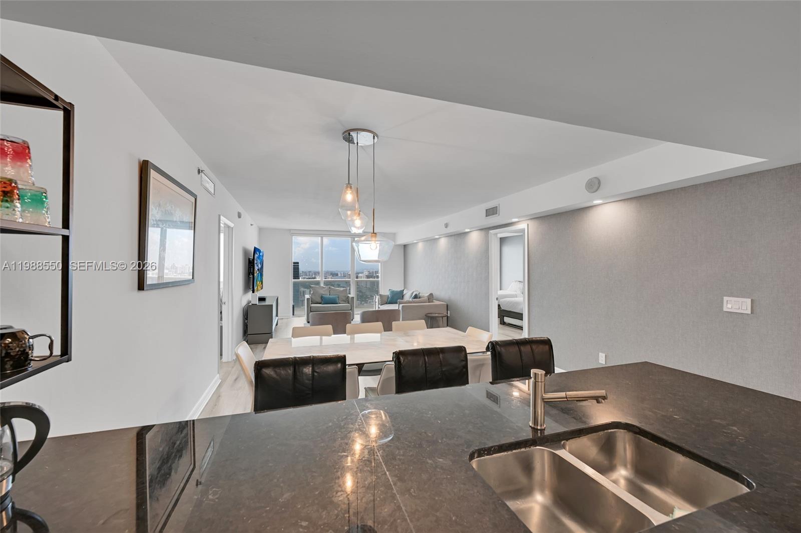 image Beach Club 219