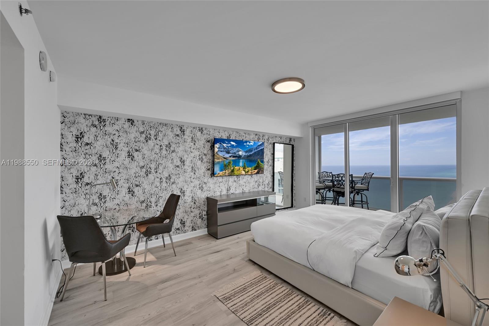 image Beach Club 226