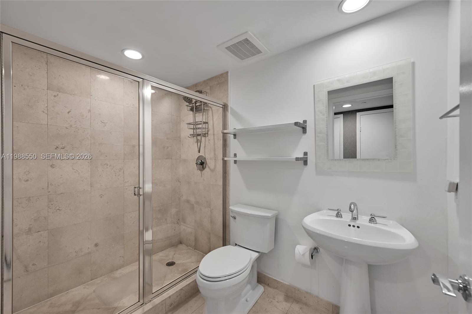 image Beach Club 235