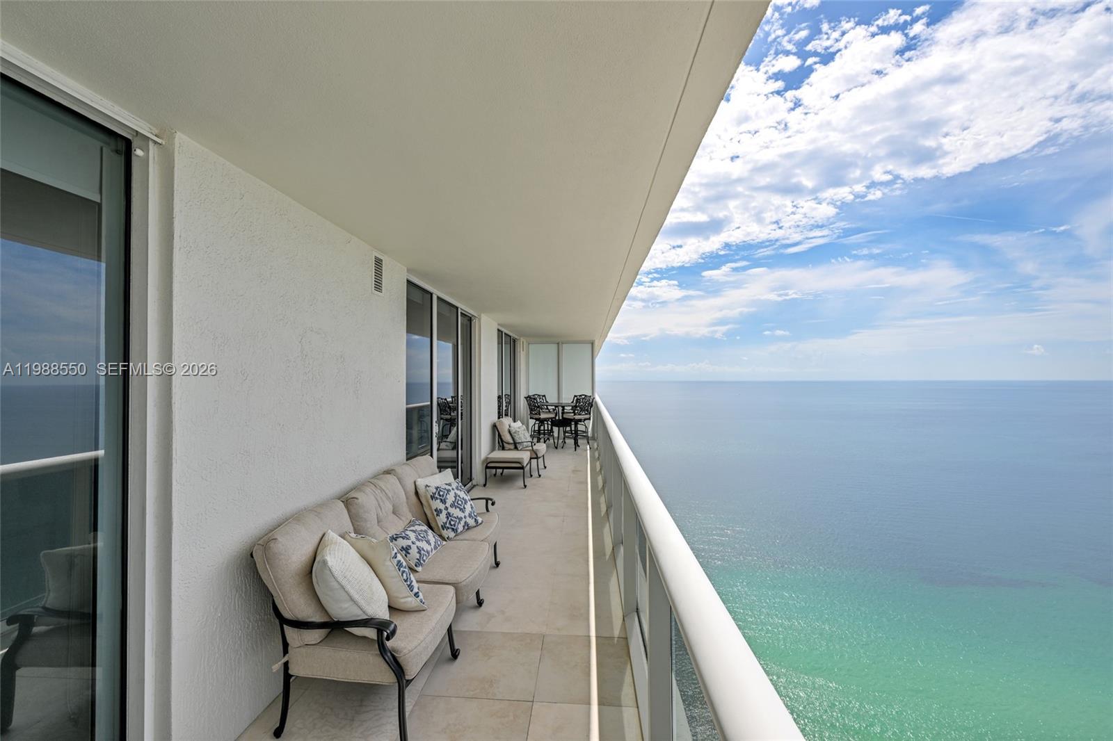 image Beach Club 238