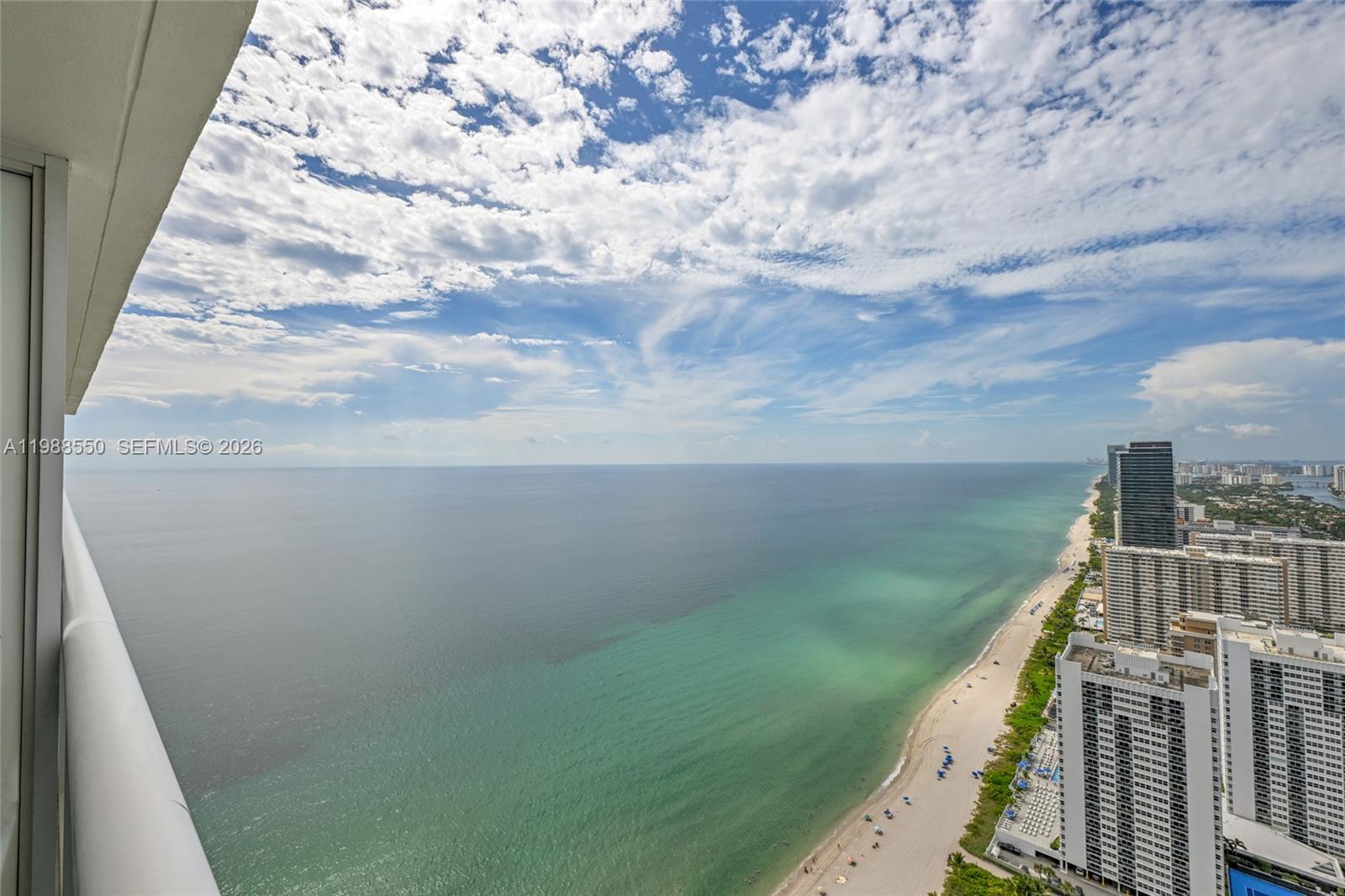 image Beach Club 241