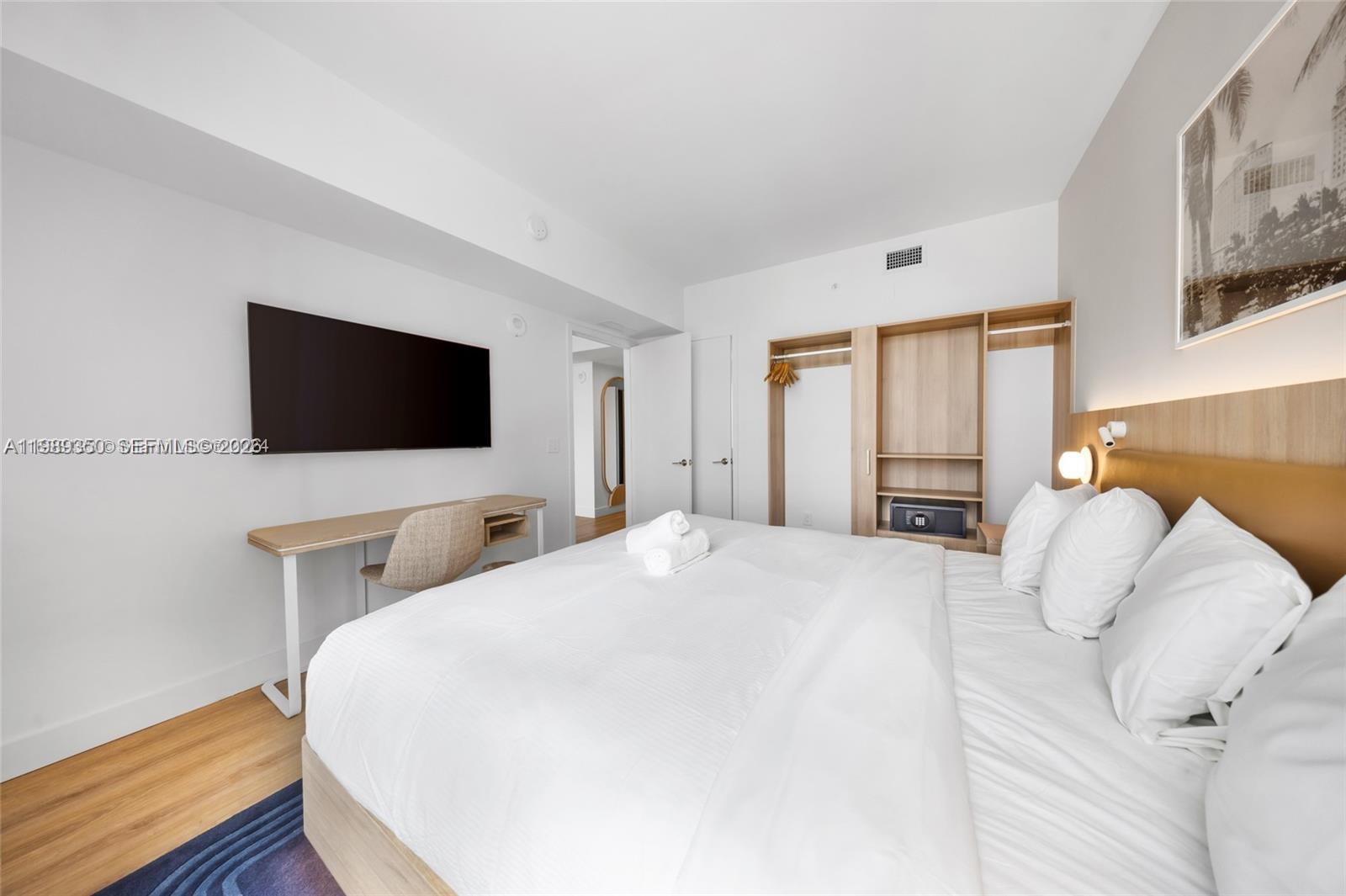 159 NE 6th St #1617 Miami, FL 33132