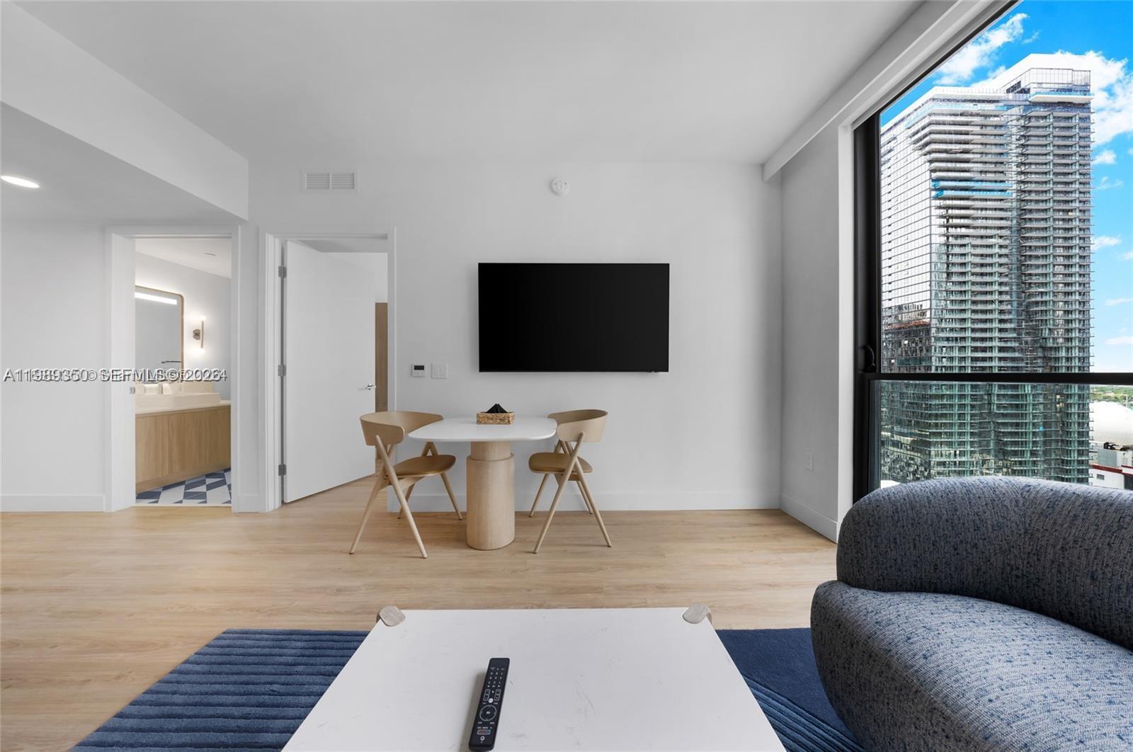 159 NE 6th St #1617 Miami, FL 33132