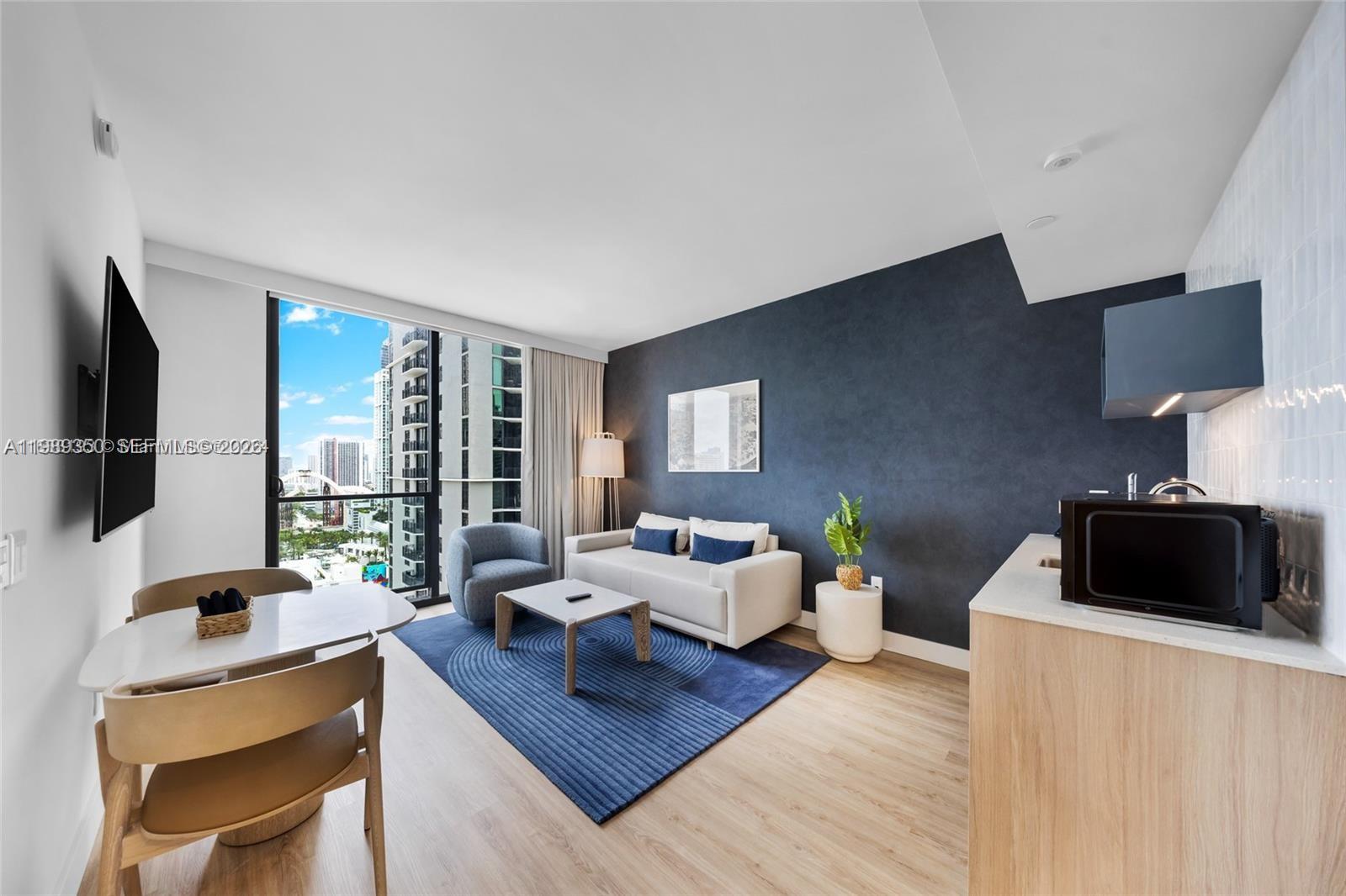 159 NE 6th St #1617 Miami, FL 33132