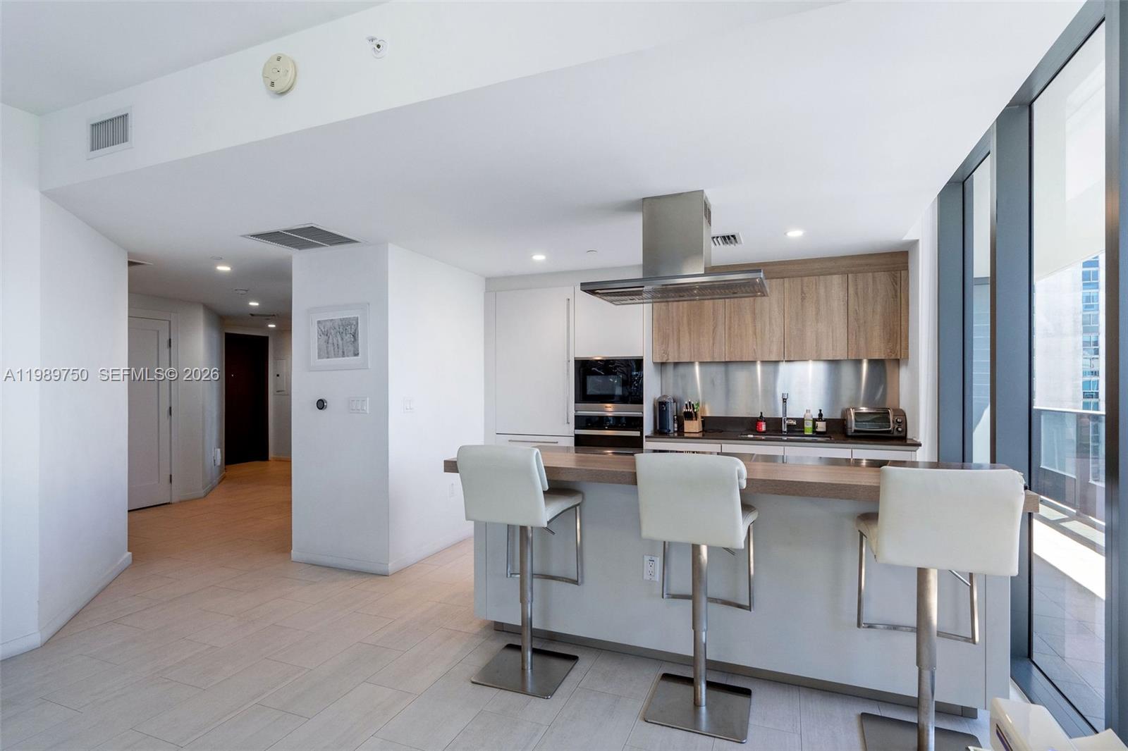 1000 Brickell Plz #2812 Miami, FL 33131