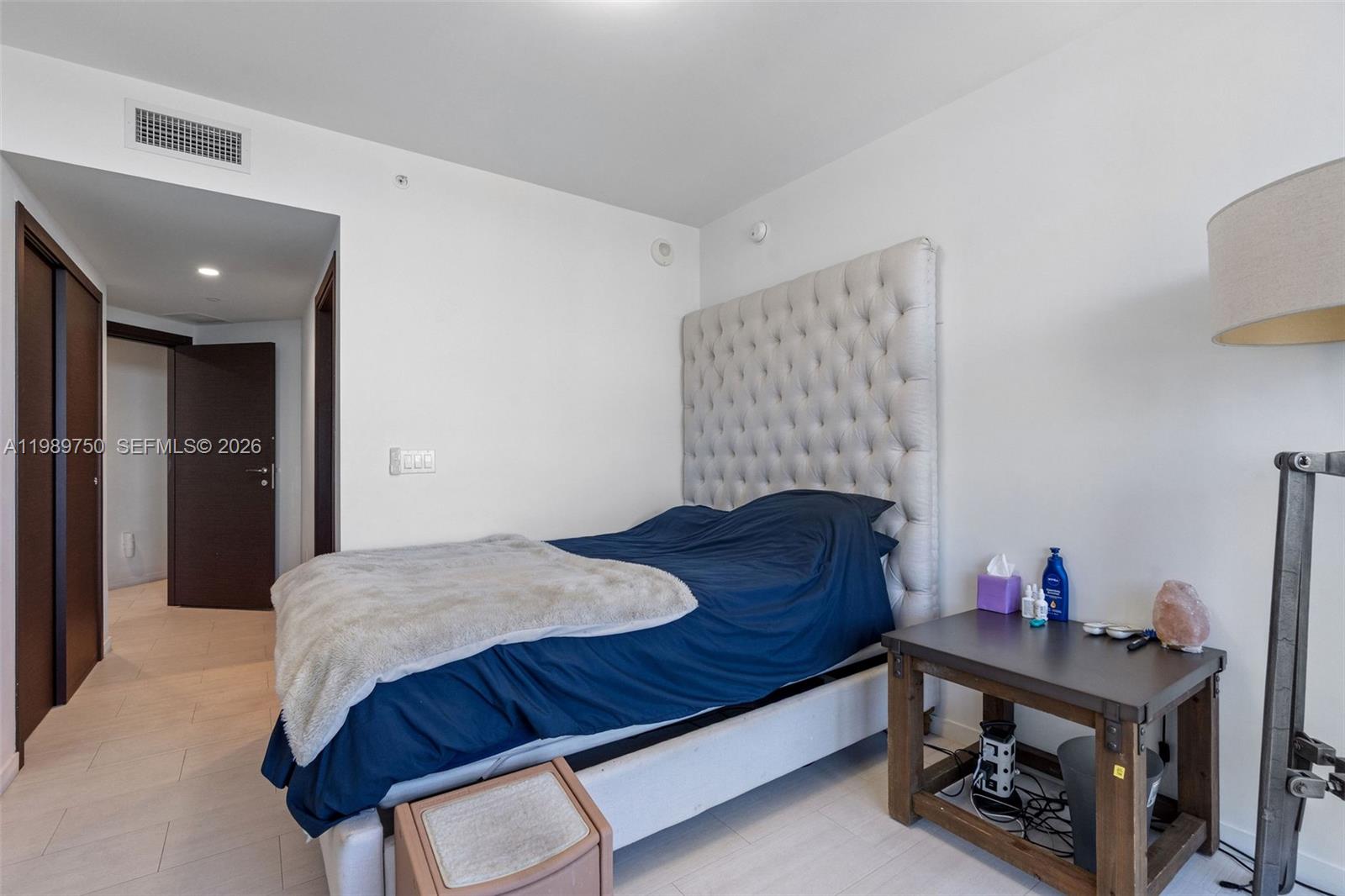 1000 Brickell Plz #2812 Miami, FL 33131