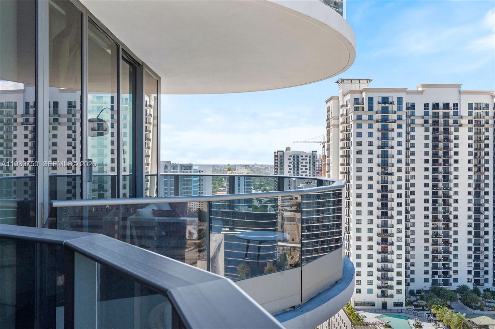 1000 Brickell Plz #2812 Miami, FL 33131