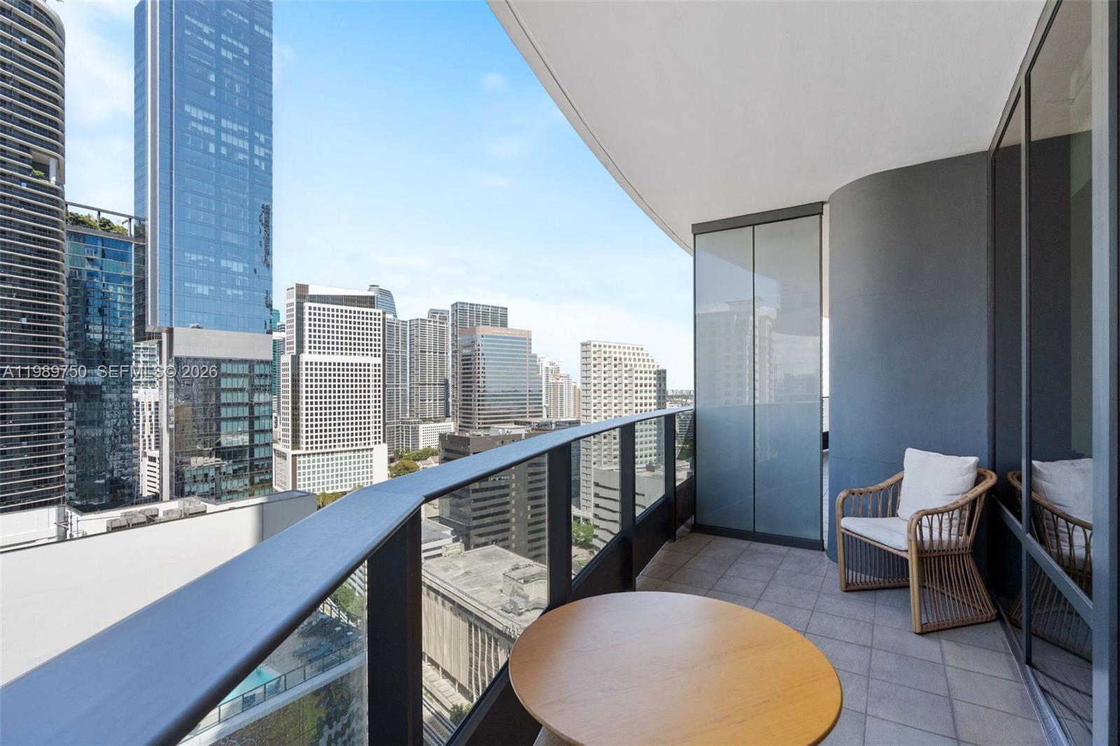 1000 Brickell Plz #2812 Miami, FL 33131