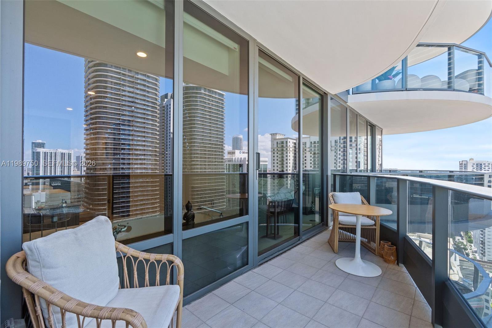 1000 Brickell Plz #2812 Miami, FL 33131