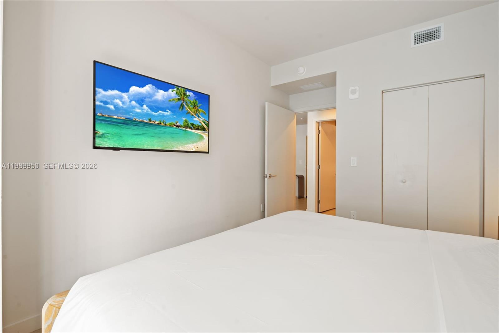 11 NE 26th St #2605 Miami, FL 33132