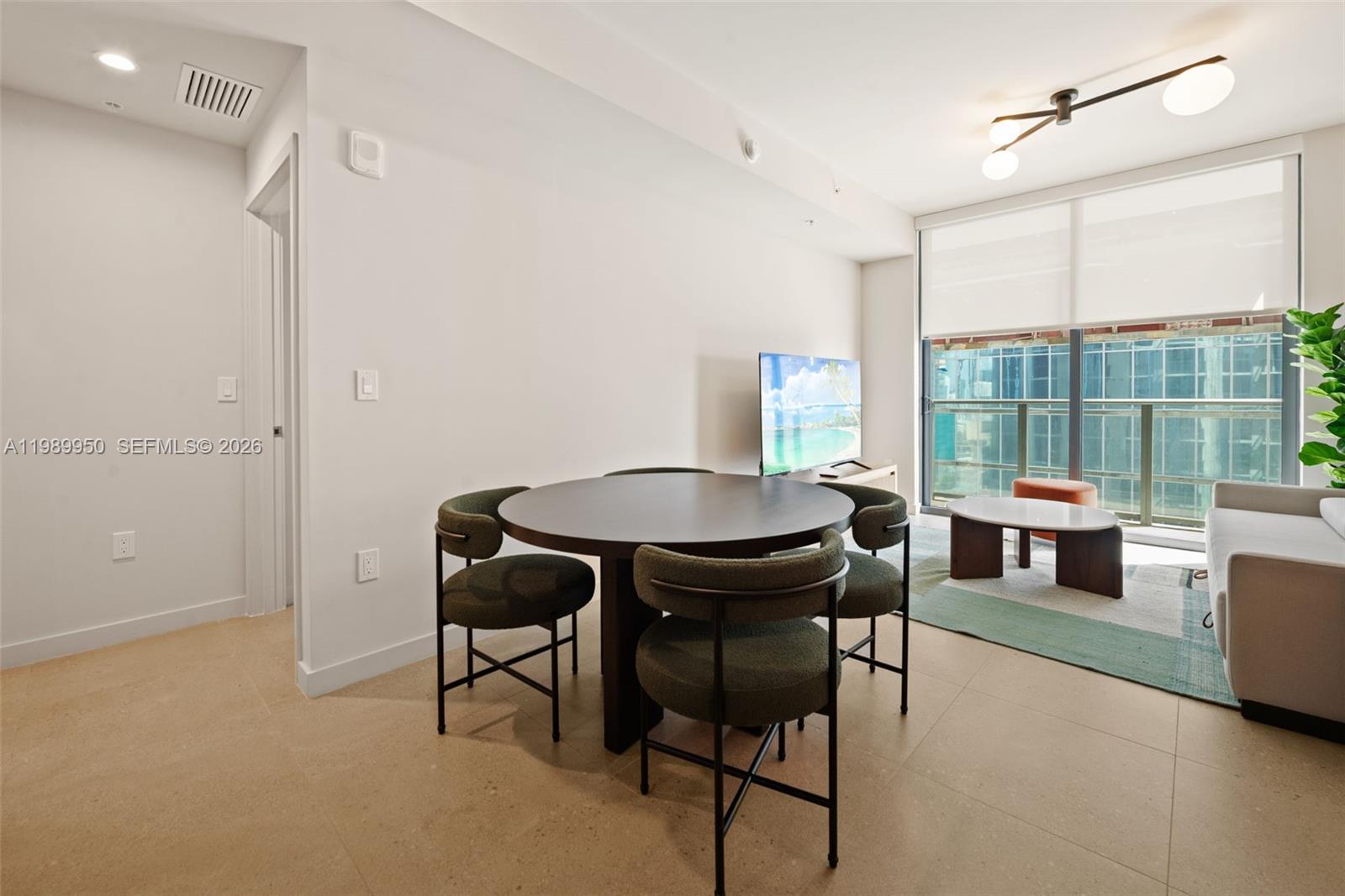 11 NE 26th St #2605 Miami, FL 33132