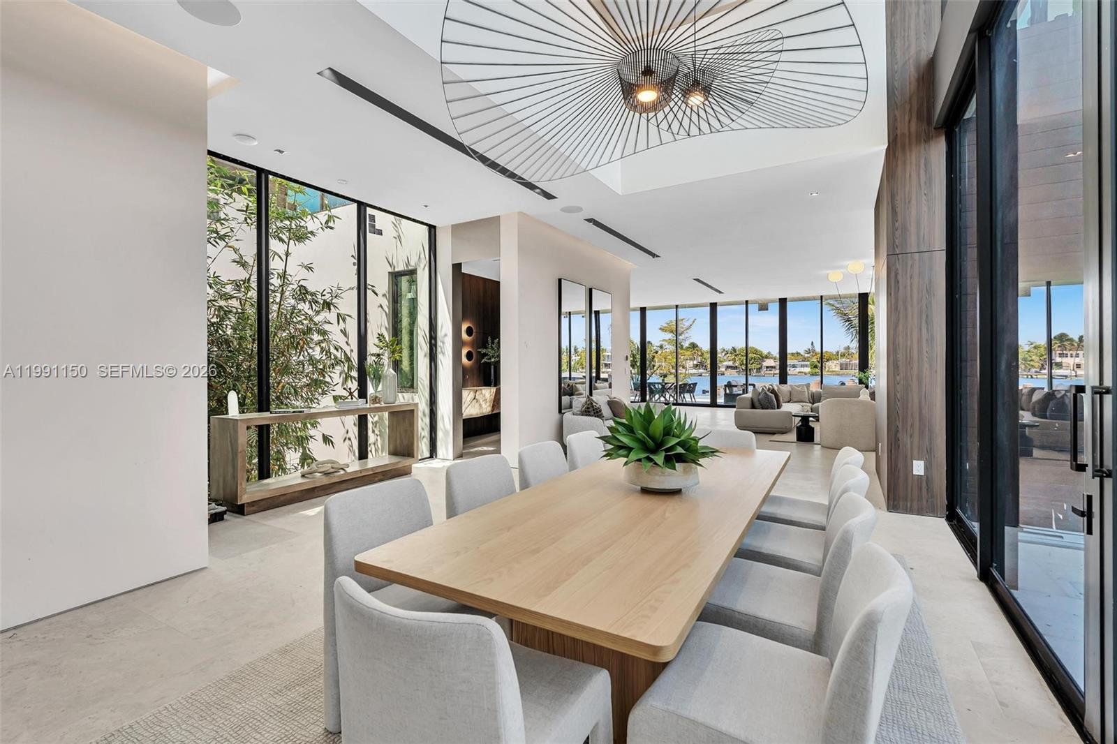 535 N Shore Dr Miami Beach, FL 33141