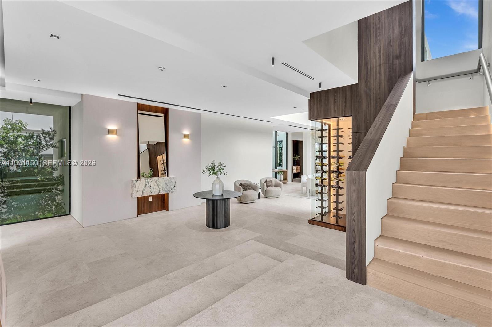 535 N Shore Dr Miami Beach, FL 33141