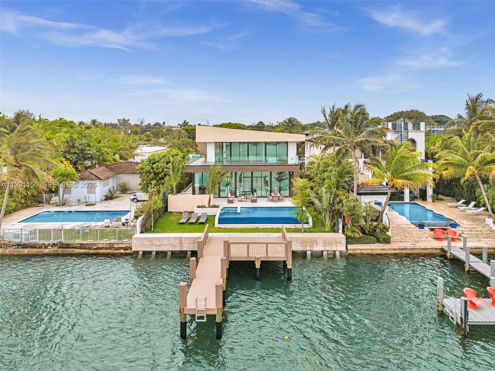 535 N Shore Dr Miami Beach, FL 33141